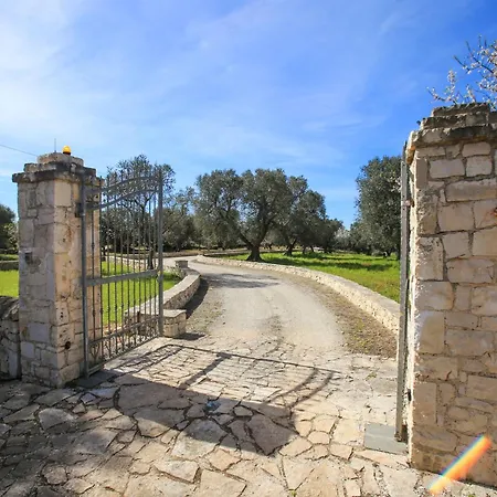 Holiday home Trullo Degli Ulivi Con Piscina E Vasca Per Bambini San Michele Salentino