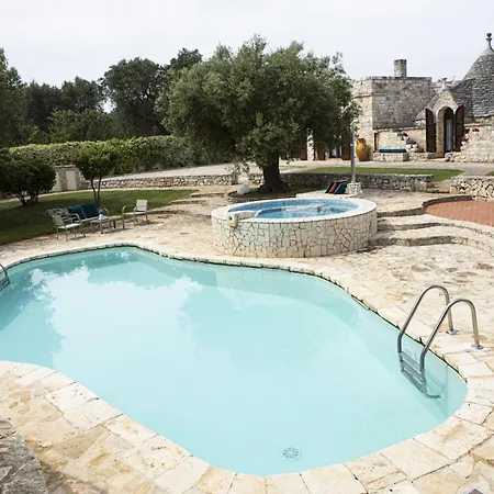 Trullo Degli Ulivi Con Piscina E Vasca Per Bambini Holiday home *