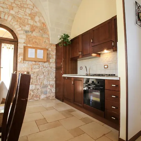 Trullo Degli Ulivi Con Piscina E Vasca Per Bambini Holiday home